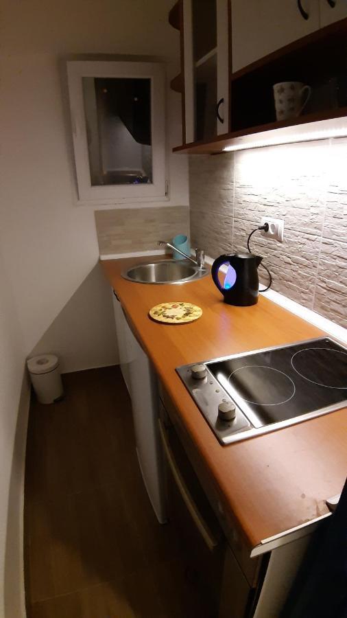 Azzurro Studio Apartment Belgrad Exteriör bild